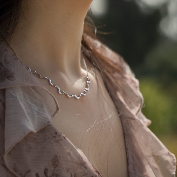 Elyanna Necklace silver